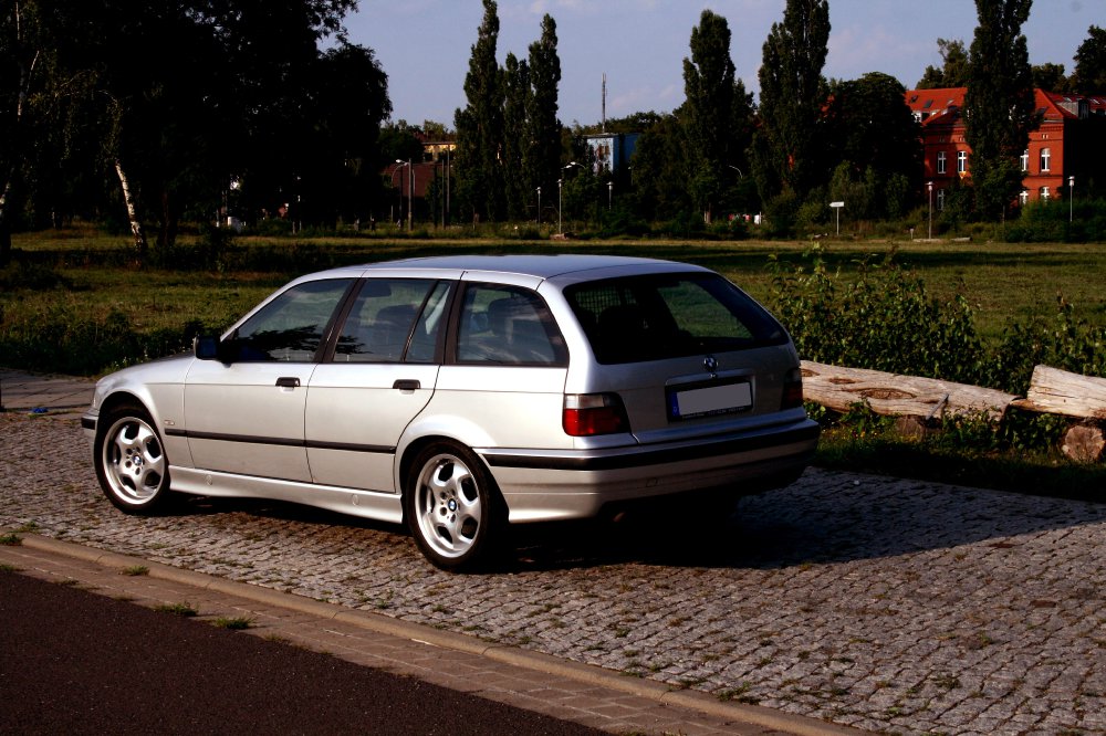 328iA Touring - 3er BMW - E36