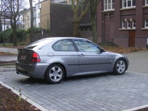 Ex-BMW Compact mit US-TFL - 3er BMW - E46