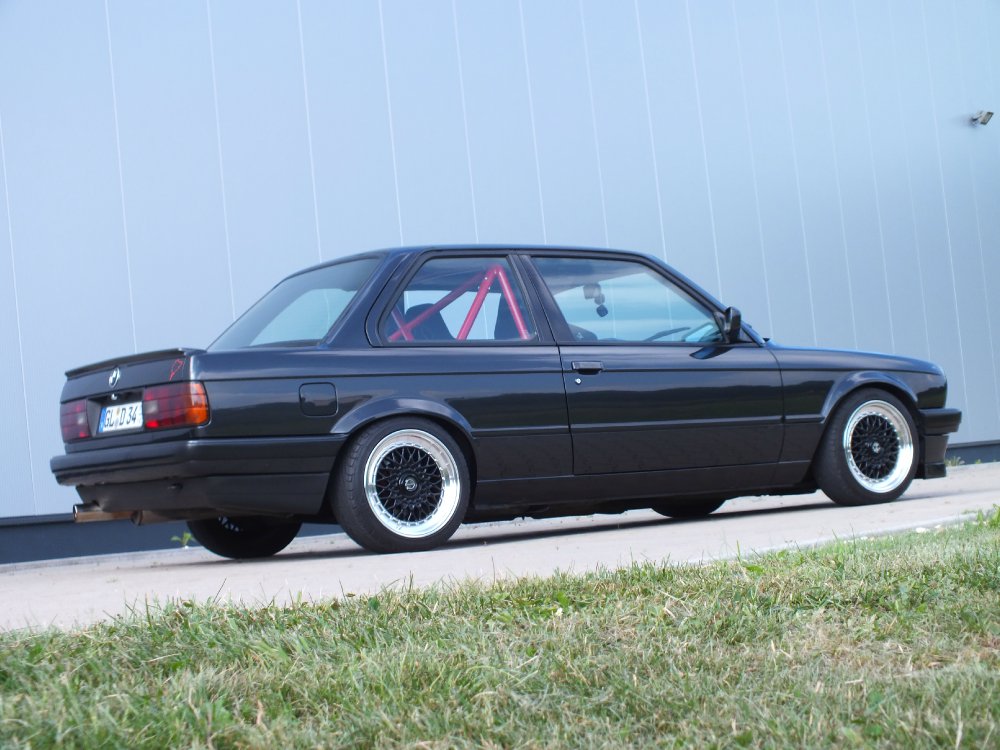 E30 318 iS - 3er BMW - E30