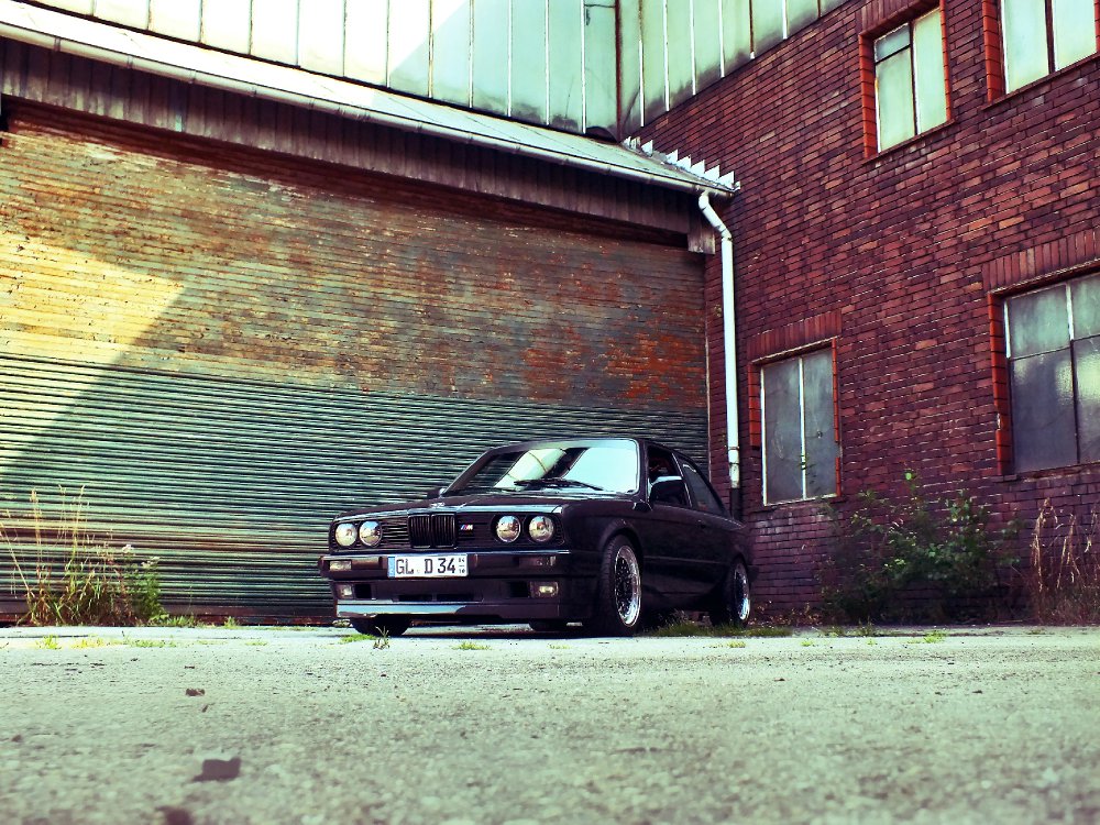 E30 318 iS - 3er BMW - E30