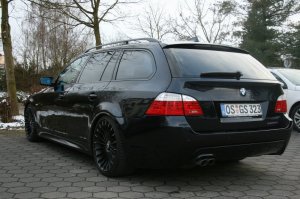 E61 530d LCI Carbonschwarz - 5er BMW - E60 / E61 E61 530d LCI Carbonschwarz - 5er BMW - E60 / E61