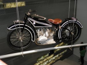 5. Nacht der weissen Handschuhe im BMW Museum - Fotos von Treffen & Events