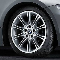BMW M135 Felge in 8.5x18 ET 50 mit Hankook Ventus S1 Evo Reifen in 255/35/18 montiert hinten Hier auf einem 3er BMW E46 320i (Coupe) Details zum Fahrzeug / Besitzer