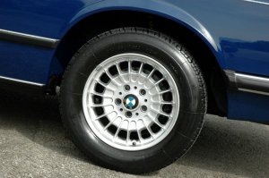 BMW BMW TRX Felge in 7x16 ET  mit Michelin TRX W390 Reifen in 225/55/16 montiert vorn mit 25 mm Spurplatten Hier auf einem 6er BMW E24 635CSi (Coupe) Details zum Fahrzeug / Besitzer