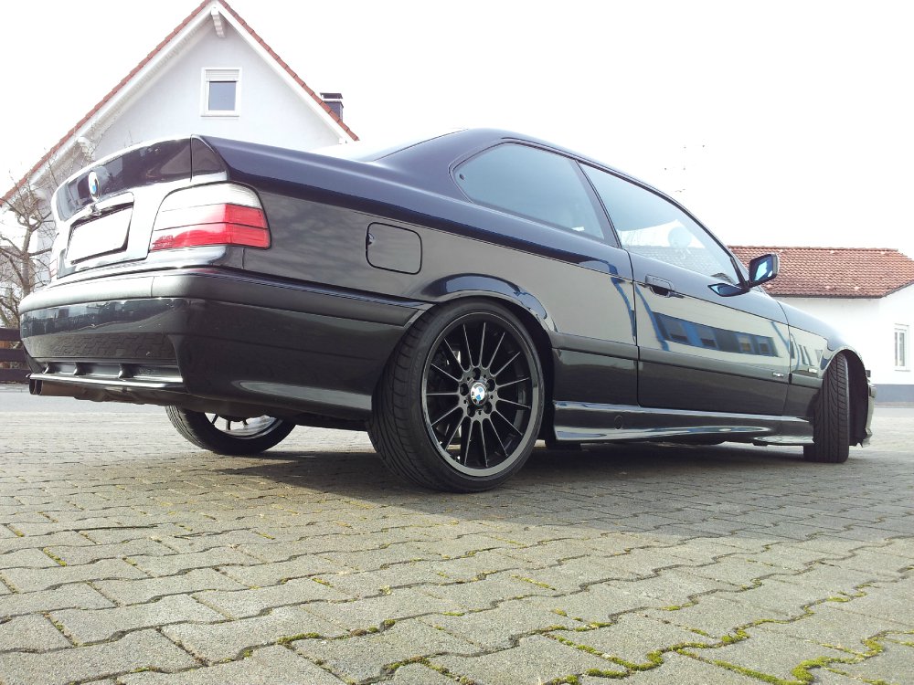 328i Coupe M-Paket "black is beautiful" - 3er BMW - E36
