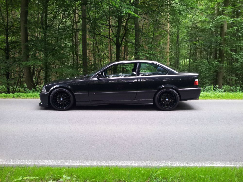 328i Coupe M-Paket "black is beautiful" - 3er BMW - E36