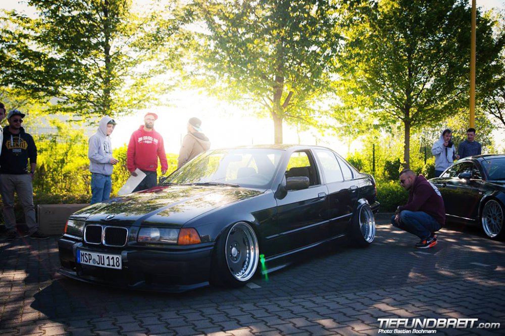 Lowbudget Limo made by Camber. inc - 3er BMW - E36