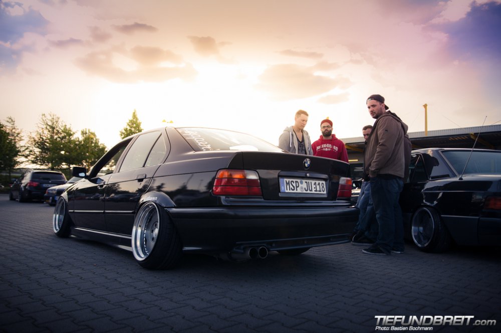 Lowbudget Limo made by Camber. inc - 3er BMW - E36