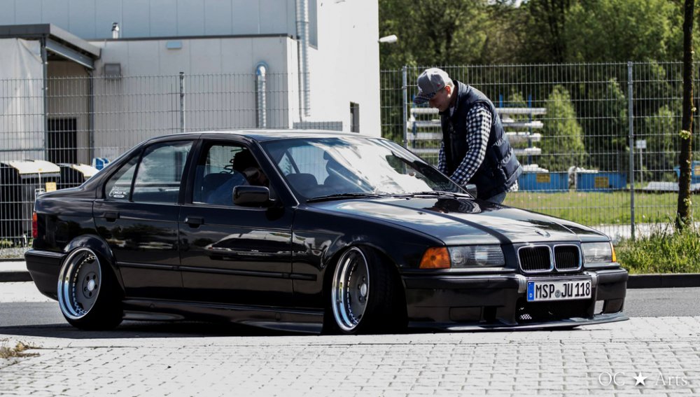 Lowbudget Limo made by Camber. inc - 3er BMW - E36