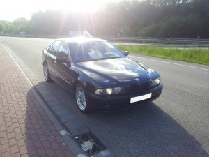 schwarze Limousine - simply clean - 5er BMW - E39