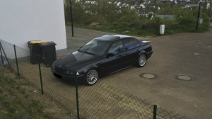 schwarze Limousine - simply clean - 5er BMW - E39