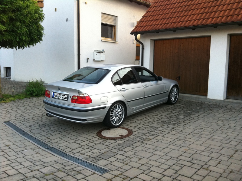 328i Sport Limosine - 3er BMW - E46