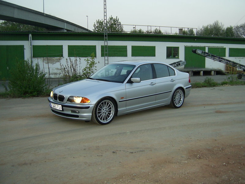 328i Sport Limosine - 3er BMW - E46