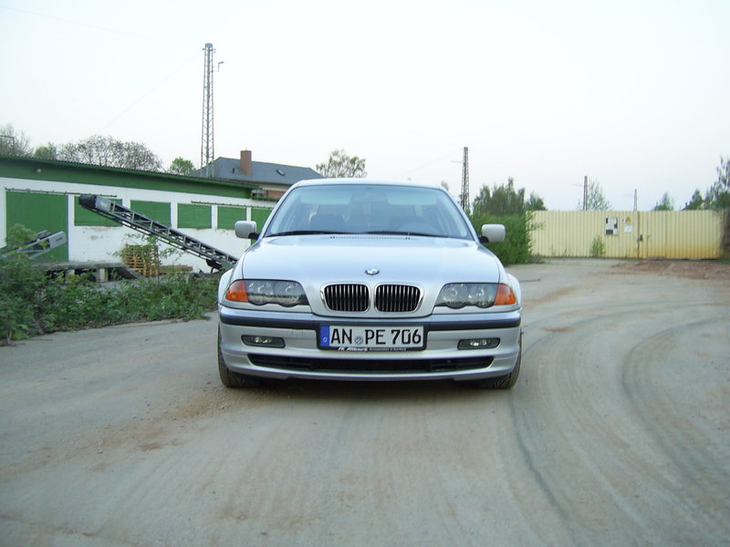 328i Sport Limosine - 3er BMW - E46