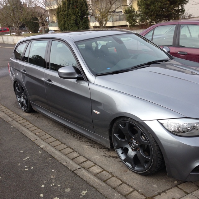 330D LCI - 3er BMW - E90 / E91 / E92 / E93