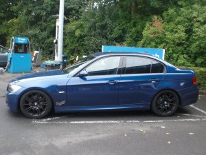 E90 VFL 320d M Paket LeMans Blau - 3er BMW - E90 / E91 / E92 / E93