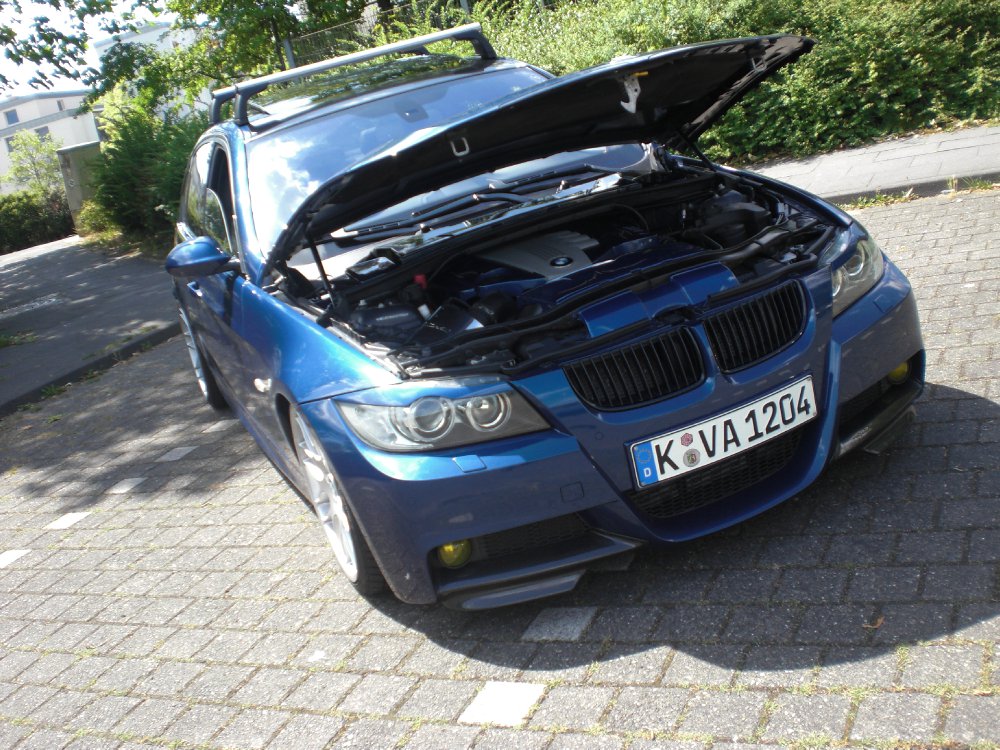 E90 VFL 320d M Paket LeMans Blau - 3er BMW - E90 / E91 / E92 / E93