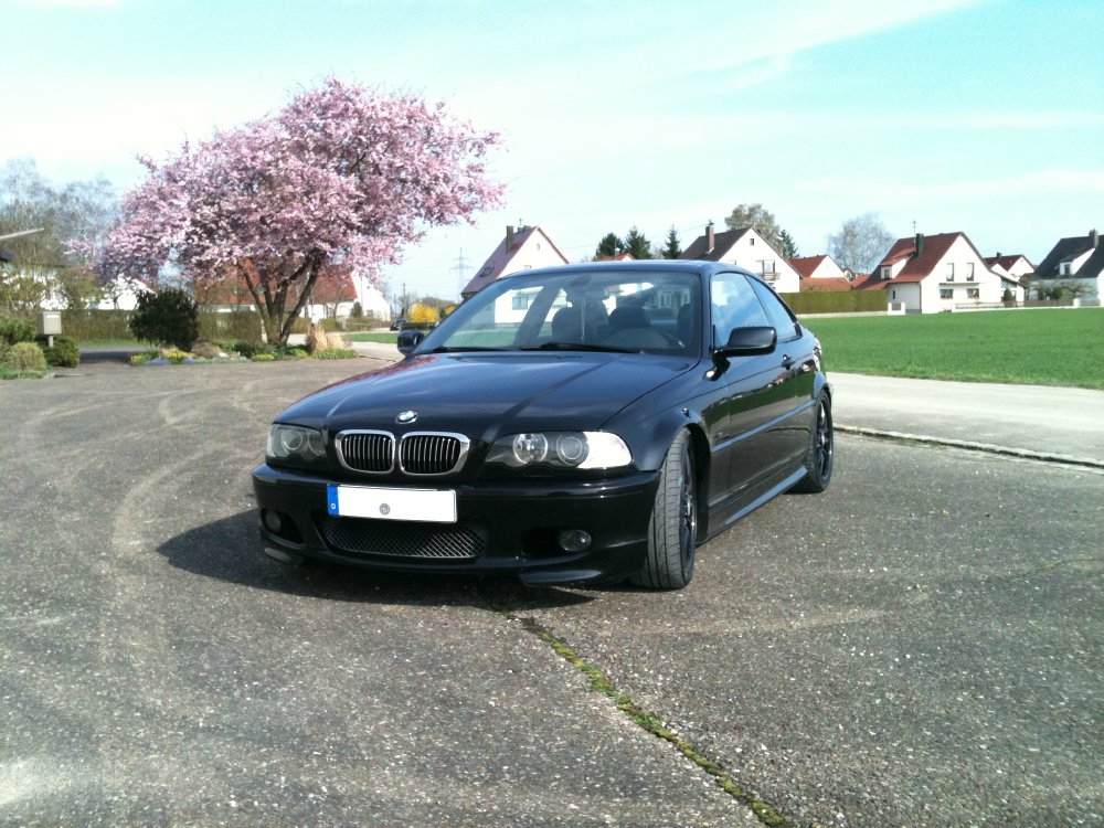Saphirschwarzes E46 330 Coupe - 3er BMW - E46