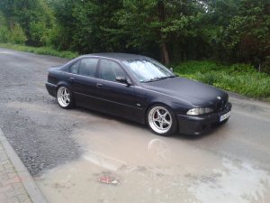 BMW 528i M-Paket - 5er BMW - E39 BMW 528i M-Paket - 5er BMW - E39