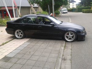 BMW 528i M-Paket - 5er BMW - E39 BMW 528i M-Paket - 5er BMW - E39