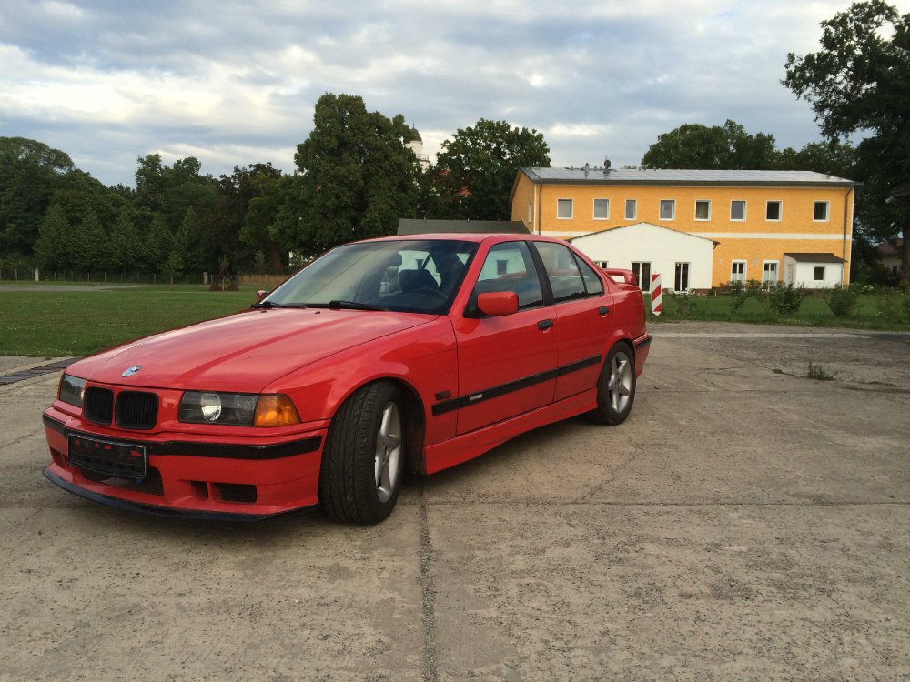 Class 2 -> 98% completed - 3er BMW - E36