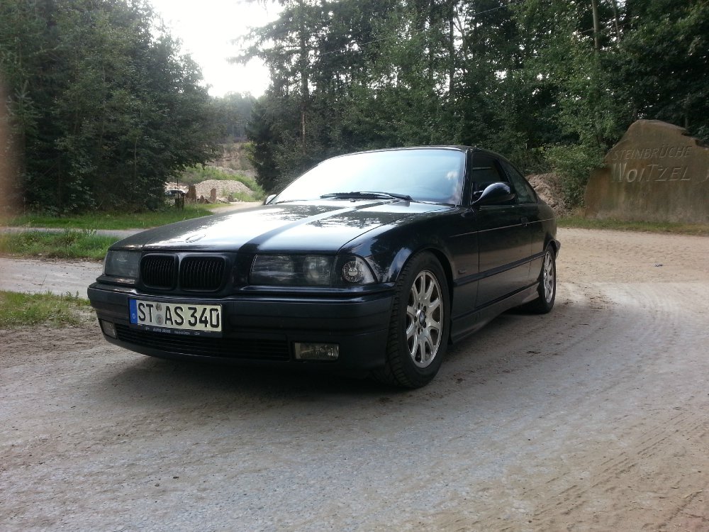 BMW  320i Black Beauty - 3er BMW - E36