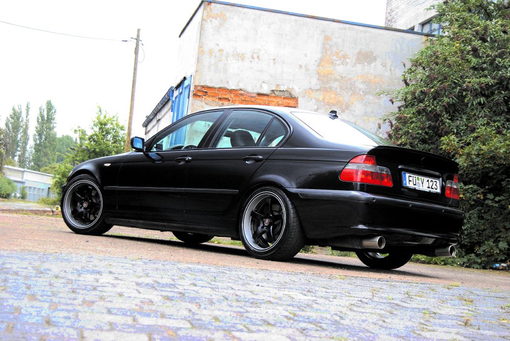 330i - 3er BMW - E46