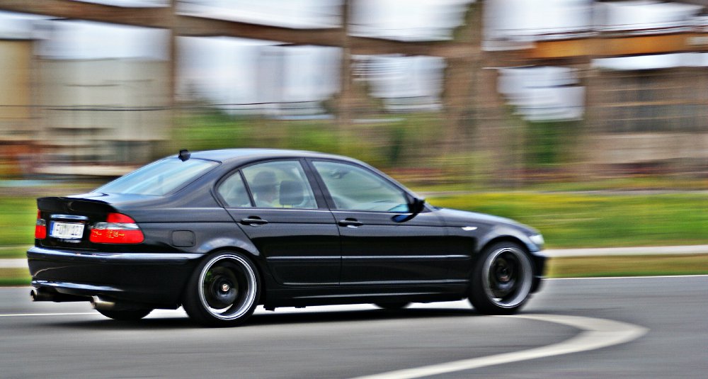 330i - 3er BMW - E46