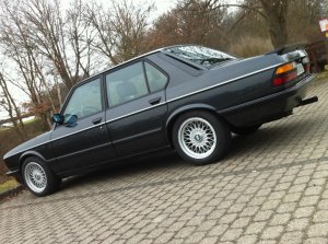 BMW E28 520i Edition - Fotostories weiterer BMW Modelle BMW E28 520i Edition - Fotostories weiterer BMW Modelle