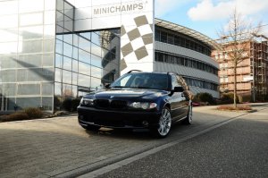 325i Touring orientblau M-Paket - 3er BMW - E46