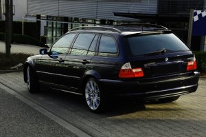 325i Touring orientblau M-Paket - 3er BMW - E46