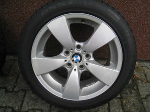 BMW Styling 138 Felge in 7.5x17 ET  mit marangoni Winterreifen Reifen in 235/45/17 montiert vorn Hier auf einem 5er BMW E61 535d (Touring) Details zum Fahrzeug / Besitzer