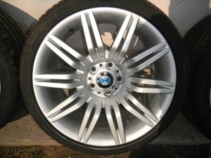 BMW Styling 172 Felge in 8.5x19 ET  mit Hankook Sommerreifen Reifen in 245/35/19 montiert vorn Hier auf einem 5er BMW E61 535d (Touring) Details zum Fahrzeug / Besitzer