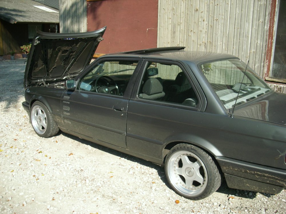 ex E30 R.I.P. - 3er BMW - E30