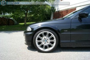 BMW M135 Felge in 8x18 ET 47 mit Bridgestone Potenza RE040 Reifen in 225/40/18 montiert vorn mit 10 mm Spurplatten Hier auf einem 3er BMW E46 323i (Limousine) Details zum Fahrzeug / Besitzer