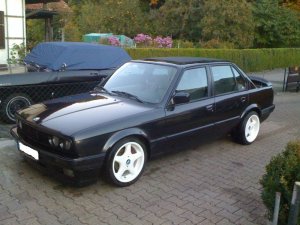 E30 320i - 3er BMW - E30