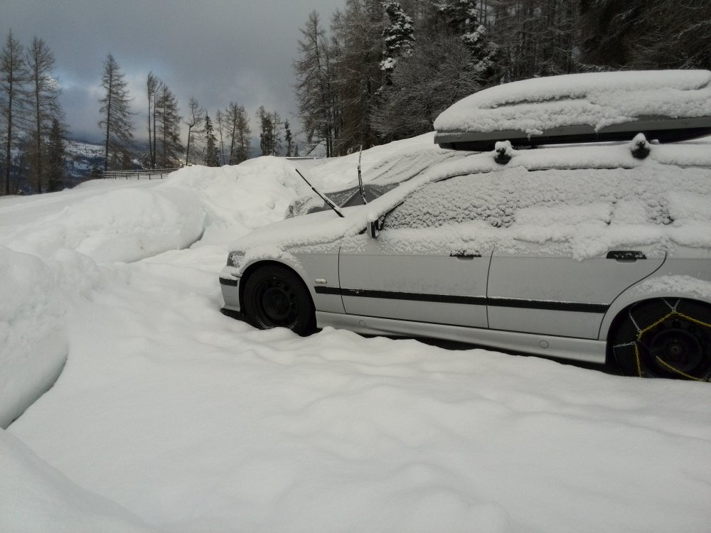 318i Touring - Silversurver rolling on 32's - 3er BMW - E36