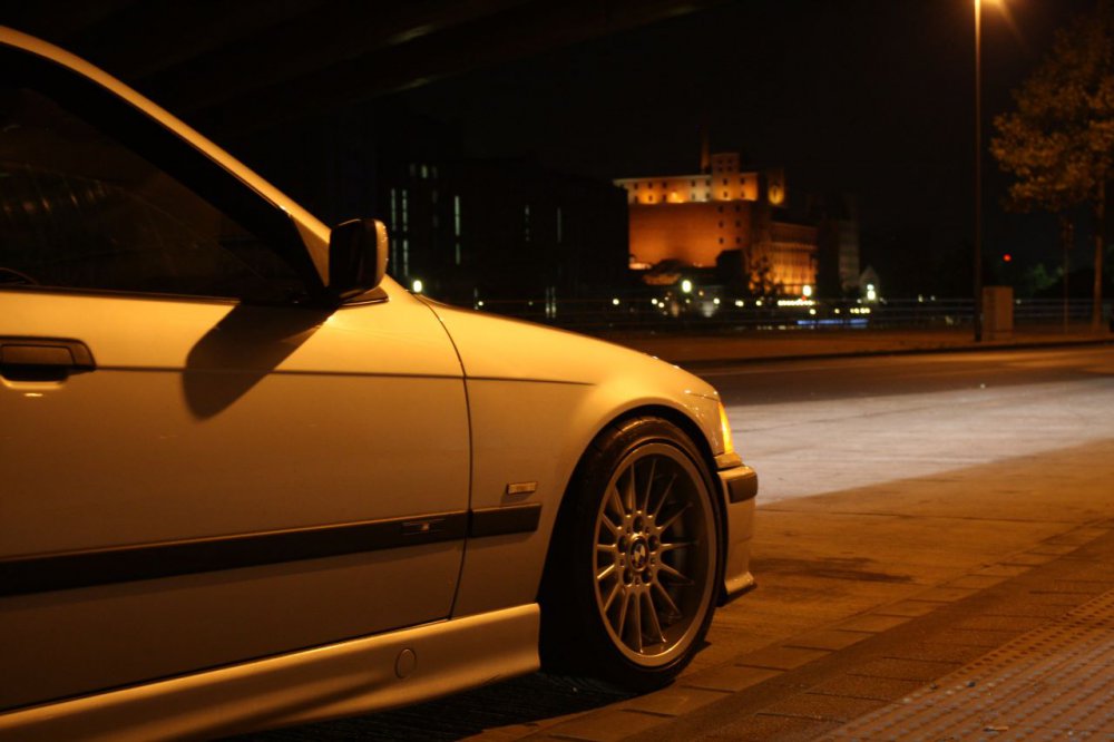 318i Touring - Silversurver rolling on 32's - 3er BMW - E36