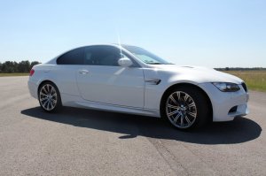 BMW M3 E92 Coupé Mineralweiß - 3er BMW - E90 / E91 / E92 / E93 BMW M3 E92 Coupé Mineralweiß - 3er BMW - E90 / E91 / E92 / E93