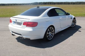 BMW M3 E92 Coupé Mineralweiß - 3er BMW - E90 / E91 / E92 / E93 BMW M3 E92 Coupé Mineralweiß - 3er BMW - E90 / E91 / E92 / E93
