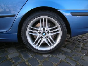 BMW BMW LM Sternspeiche 89 Felge in 8x17 ET  mit Vredestein Wintrac Extreme Reifen in 225/35/17 montiert hinten Hier auf einem 3er BMW E46 330i (Limousine) Details zum Fahrzeug / Besitzer