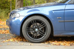 BMW Lm Sternspeiche 89 Felge in 8x17 ET  mit Vredestein Wintrac Extreme Reifen in 225/35/17 montiert vorn Hier auf einem 3er BMW E46 325ti (Compact) Details zum Fahrzeug / Besitzer