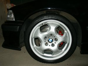 BMW  Felge in 7.5x17 ET  mit marangoni  Reifen in 215/40/17 montiert vorn Hier auf einem 3er BMW E36 316i (Compact) Details zum Fahrzeug / Besitzer
