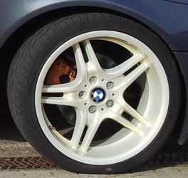 BMW  Felge in 8x19 ET 12 mit Hankook Ventus V12 evo Reifen in 235/35/19 montiert vorn mit 10 mm Spurplatten Hier auf einem 5er BMW E39 525i (Limousine) Details zum Fahrzeug / Besitzer