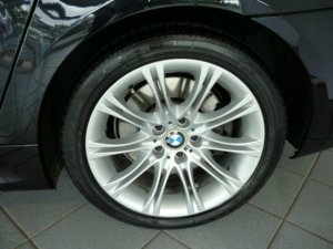 BMW m135 Felge in 8x18 ET 20 mit Goodyear kp Reifen in 245/40/18 montiert vorn Hier auf einem 5er BMW E61 530i (Touring) Details zum Fahrzeug / Besitzer