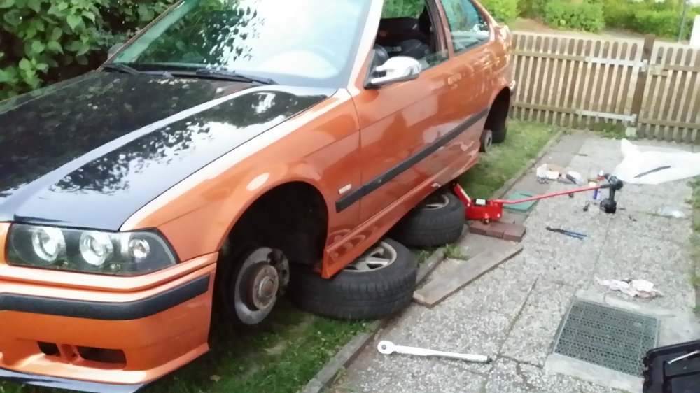 E36 Compact 325i Arancio Calipso - 3er BMW - E36