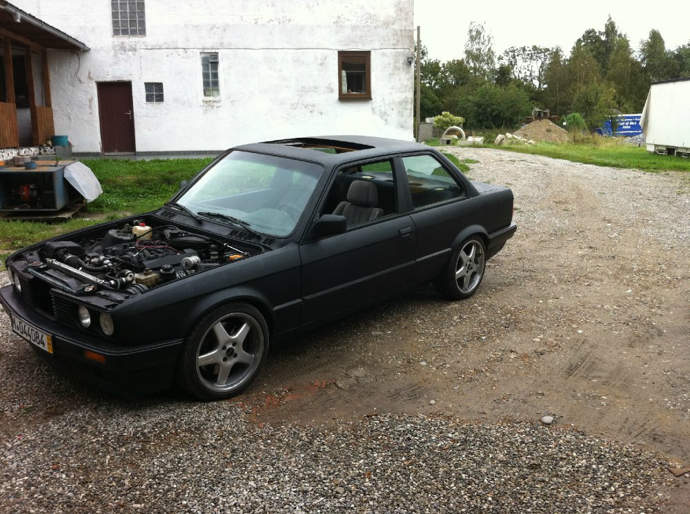 E30 V8 - 3er BMW - E30