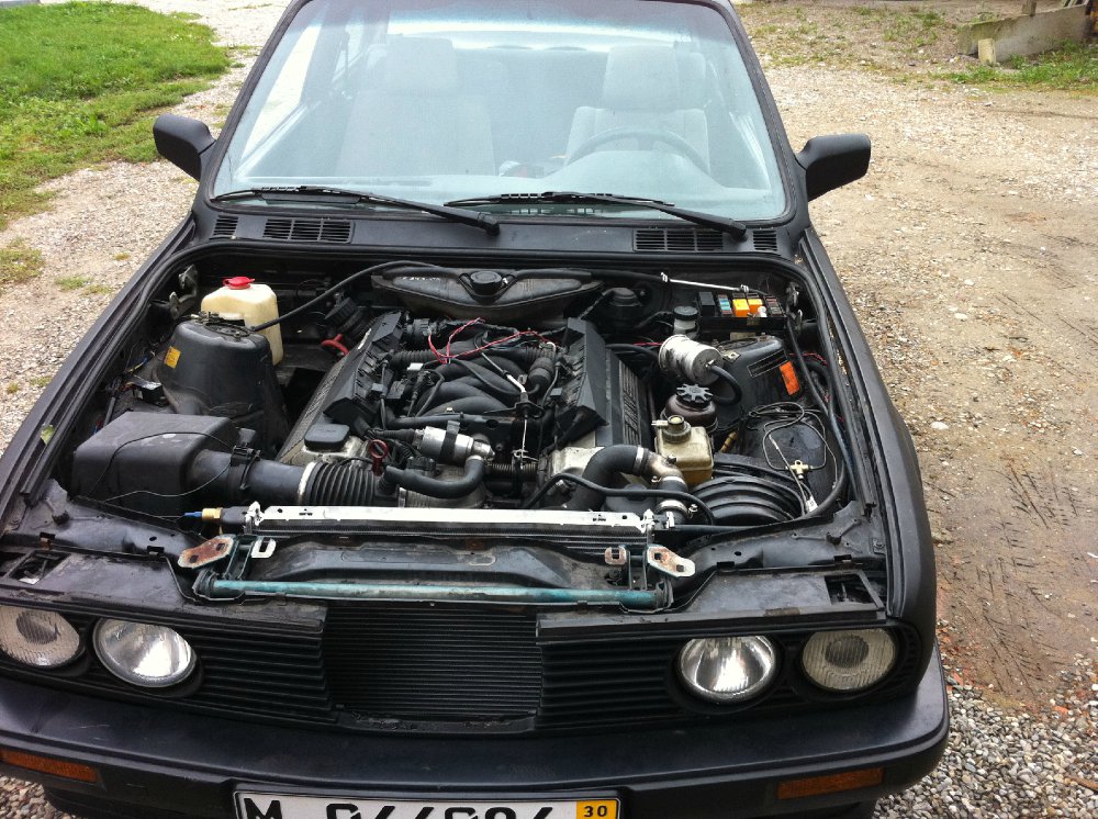 E30 V8 - 3er BMW - E30