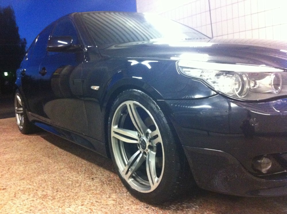 BMW Carbon Black 530d LCI - 5er BMW - E60 / E61