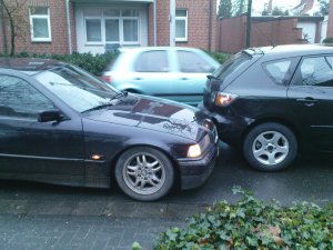 ///M Compact Black - 3er BMW - E36